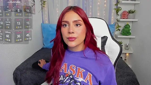 HazzelGray online show from 01-28-25, 02:42