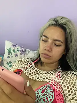 hannahb-e online show from 03-22-25, 05:41