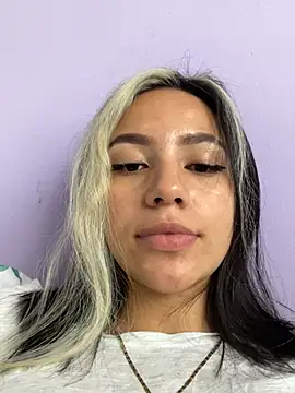 hannahb-e online show from 03-18-25, 05:12