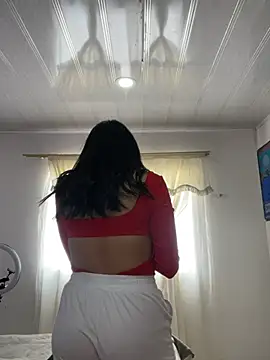 hannahb-e online show from 06-18-26, 05:51