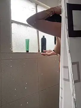 Snapshot of hannahb-e chatting on 02-16-26, 05:11 hannahb-e online show from 02-16-26, 05:11