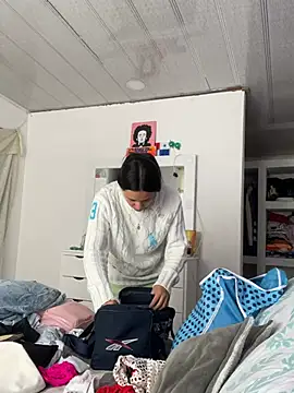 hannahb-e online show from 03-25-26, 03:44