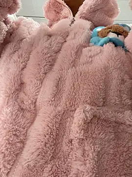 hannahb-e online show from 03-11-26, 12:43