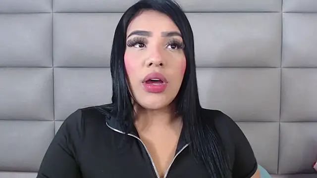 Snapshot of emily_brontee_ chatting on 03-03-25, 02:17 emily brontee online show from 03-03-25, 02:17
