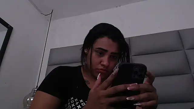 Snapshot of emily_brontee_ chatting on 09-25-25, 03:51 emily brontee online show from 09-25-25, 03:51