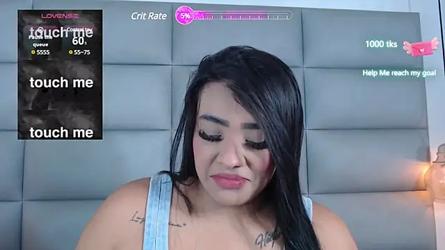 Snapshot of emily_brontee_ chatting on 02-12-25, 12:44 emily brontee online show from 02-12-25, 12:44