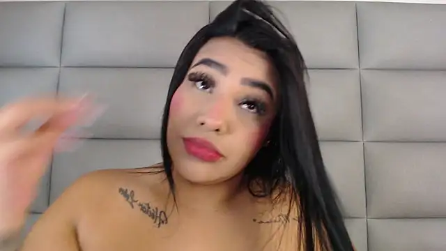 Snapshot of emily_brontee_ chatting on 03-20-25, 12:54 emily brontee online show from 03-20-25, 12:54