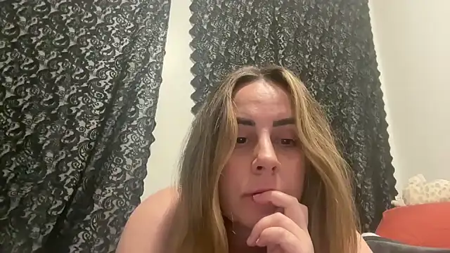 Snapshot of Babydoll13 chatting on 07-17-26, 03:42 Babydoll13 online show from 07-17-26, 03:42