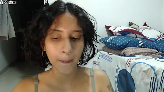 AlinaWoolf  online show from 11-04-25, 04:05