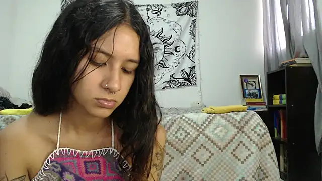 Snapshot of AlinaWoolf_ chatting on 12-27-24, 10:16 AlinaWoolf  online show from 12-27-24, 10:16