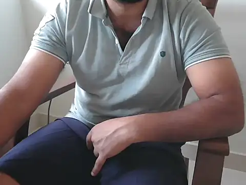 Snapshot of Tamil_Boy28 chatting on 02-25-25, 05:41 Tamil Boy28 online show from 02-25-25, 05:41
