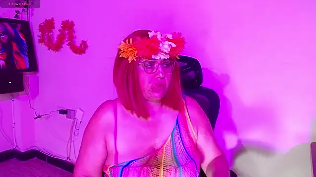 Snapshot of _samara chatting on 09-30-25, 12:05 samara online show from 09-30-25, 12:05
