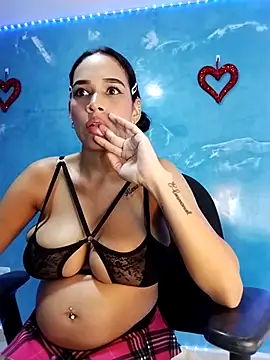 Snapshot of lalita_23 chatting on 03-12-25, 07:35 lalita 23 online show from 03-12-25, 07:35