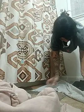 mariah2299 online show from 11-08-25, 04:38