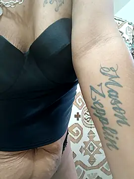 mariah2299 online show from 11-10-25, 07:30