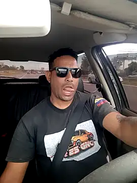 Snapshot of hecwil8 chatting on 12-30-24, 03:23 hecwil8 online show from 12-30-24, 03:23