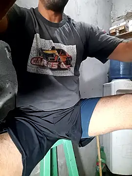 hecwil8 online show from 01-10-26, 12:22