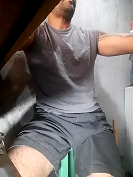 hecwil8 online show from 02-12-26, 01:00