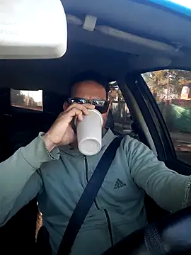 Snapshot of hecwil8 chatting on 09-23-25, 11:28 hecwil8 online show from 09-23-25, 11:28