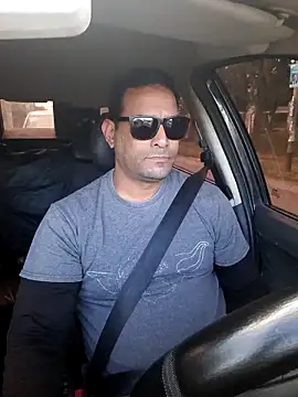 Snapshot of hecwil8 chatting on 10-29-25, 11:31 hecwil8 online show from 10-29-25, 11:31