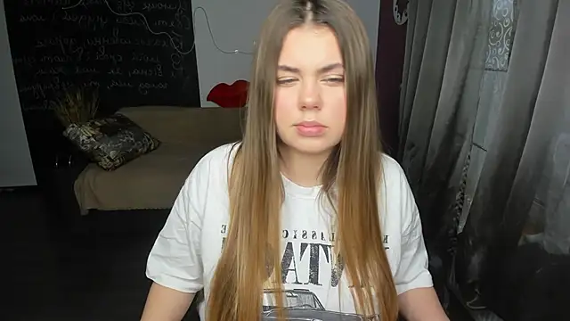 Snapshot of IsabellaBler chatting on 02-07-26, 12:57 IsabellaBler online show from 02-07-26, 12:57