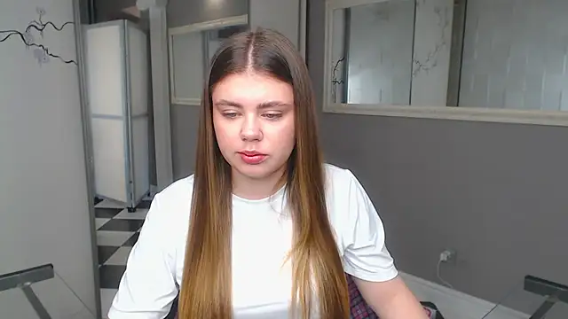 IsabellaBler online show from 03-21-25, 07:00