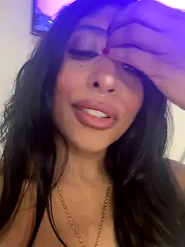 Snapshot of canela_10 chatting on 09-24-25, 03:35 canela 10 online show from 09-24-25, 03:35