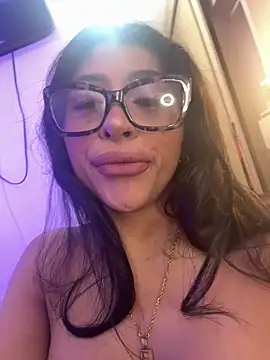 Snapshot of canela_10 chatting on 09-17-25, 06:04 canela 10 online show from 09-17-25, 06:04