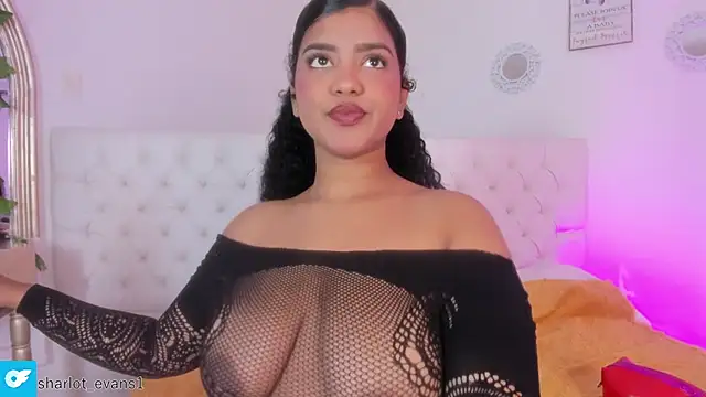 Snapshot of sharlot_evans_ chatting on 12-18-25, 12:53 sharlot evans online show from 12-18-25, 12:53