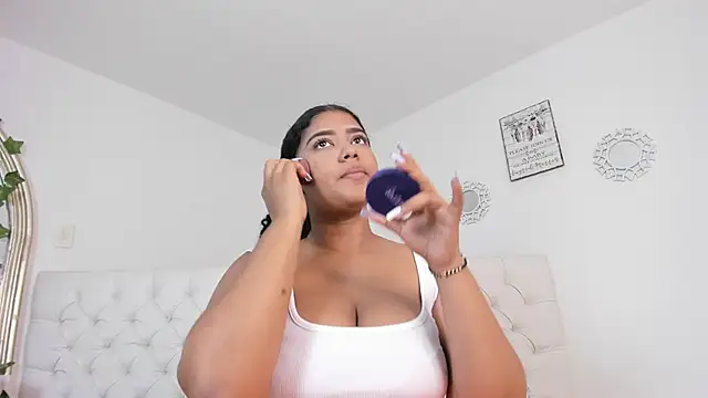 Snapshot of sharlot_evans_ chatting on 01-09-26, 12:34 sharlot evans online show from 01-09-26, 12:34