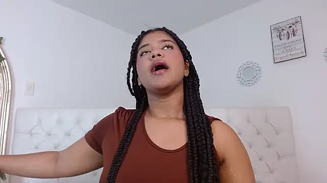 Snapshot of sharlot_evans_ chatting on 01-06-26, 01:59 sharlot evans online show from 01-06-26, 01:59