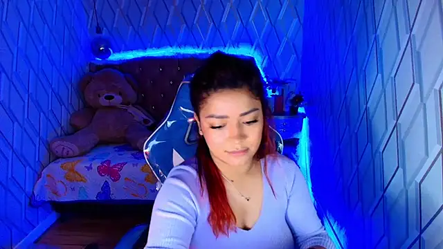 NicolleTaylor online show from 12-01-25, 04:13