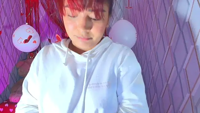 NicolleTaylor online show from 02-12-26, 04:12