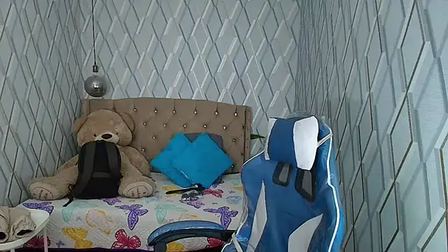 NicolleTaylor online show from 02-27-26, 04:23