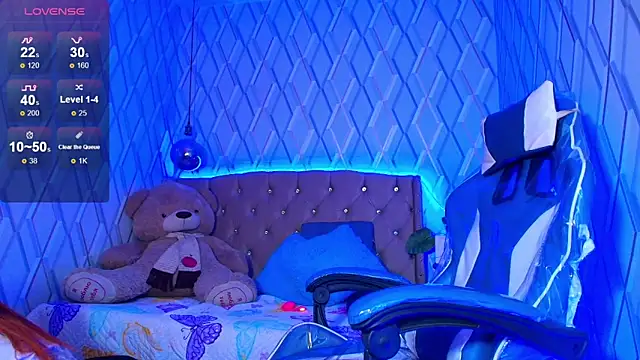 NicolleTaylor online show from 11-11-25, 02:06