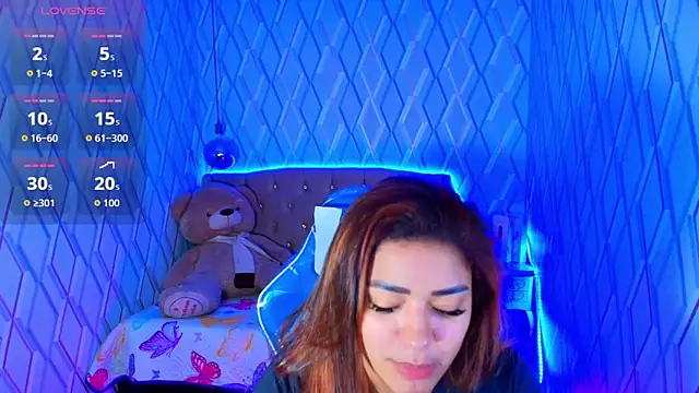 NicolleTaylor online show from 10-16-25, 03:59