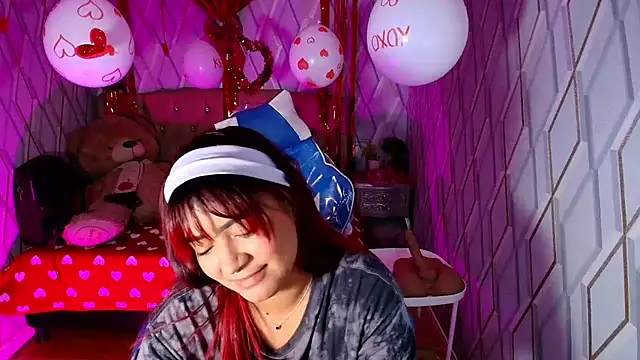 NicolleTaylor online show from 02-13-26, 03:39