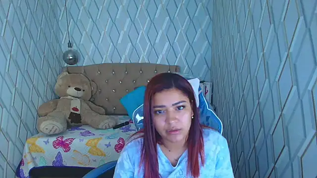 NicolleTaylor online show from 10-25-25, 03:06