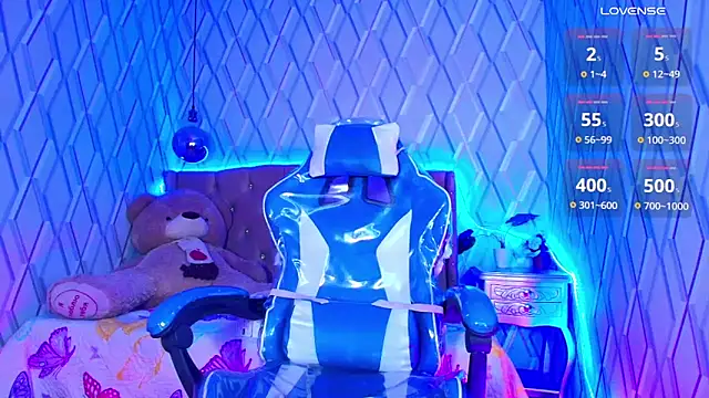 NicolleTaylor online show from 10-06-25, 03:19