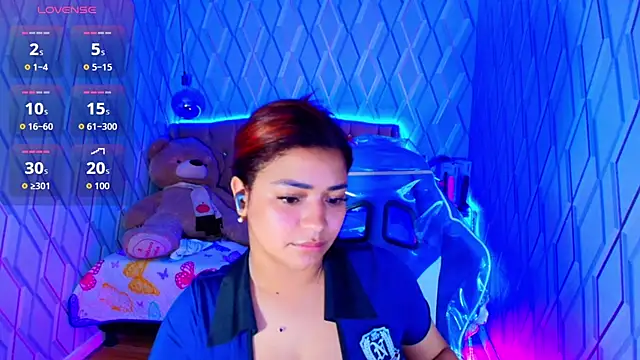 NicolleTaylor online show from 11-05-25, 12:36