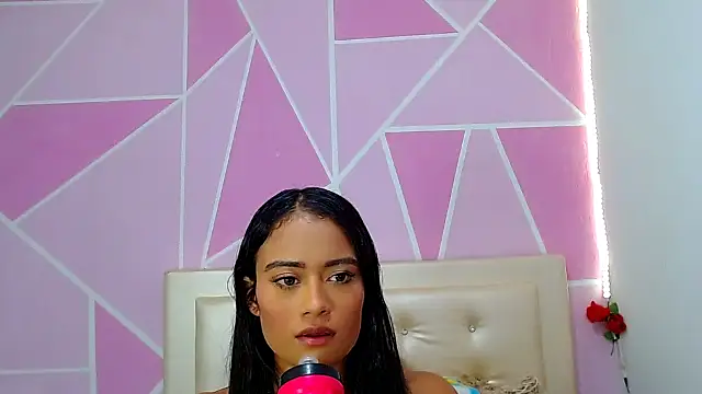 Snapshot of AngeDrty chatting on 02-01-26, 06:44 AngeDrty online show from 02-01-26, 06:44