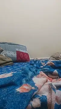 Snapshot of Csndy chatting on 12-17-25, 07:19 Csndy online show from 12-17-25, 07:19