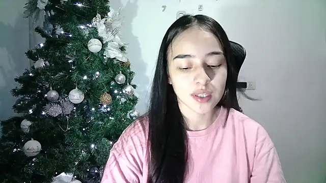 Snapshot of aineangeel chatting on 01-28-25, 11:07 aineangeel online show from 01-28-25, 11:07