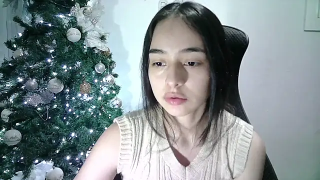 Snapshot of aineangeel chatting on 01-28-25, 02:21 aineangeel online show from 01-28-25, 02:21