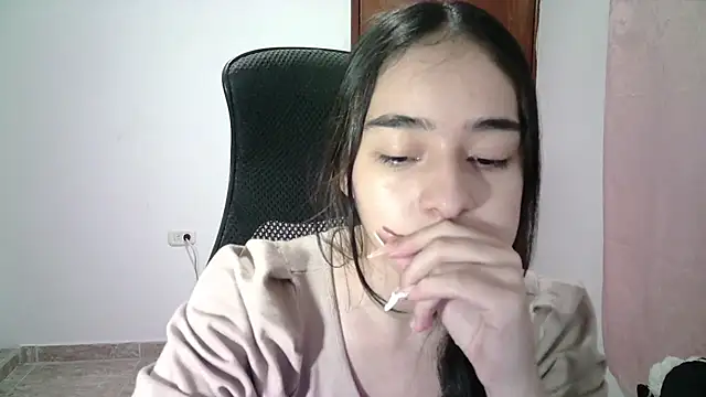 Snapshot of aineangeel chatting on 10-03-25, 02:37 aineangeel online show from 10-03-25, 02:37