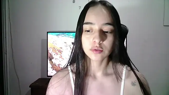 Snapshot of aineangeel chatting on 02-27-25, 12:14 aineangeel online show from 02-27-25, 12:14