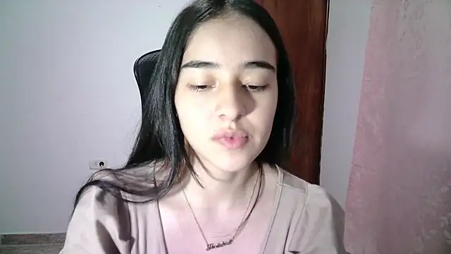 Snapshot of aineangeel chatting on 10-08-25, 02:02 aineangeel online show from 10-08-25, 02:02