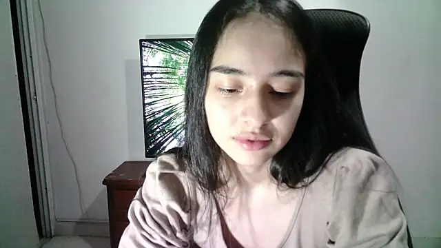 Snapshot of aineangeel chatting on 02-23-25, 03:13 aineangeel online show from 02-23-25, 03:13