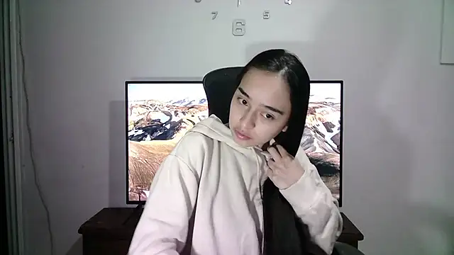 Snapshot of aineangeel chatting on 02-25-25, 11:59 aineangeel online show from 02-25-25, 11:59