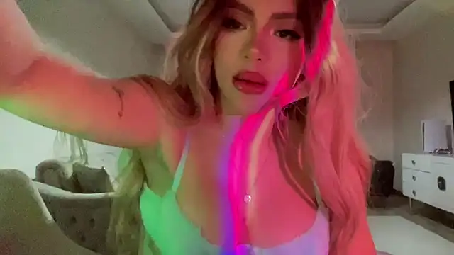 petitebeauty online show from 04-22-26, 08:04
